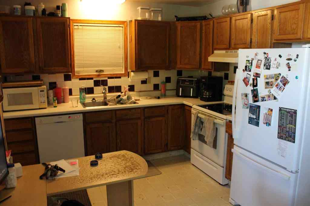 MLS® A2258198 - 428 & 430 3 Street W in West End Brooks, Multi-Family