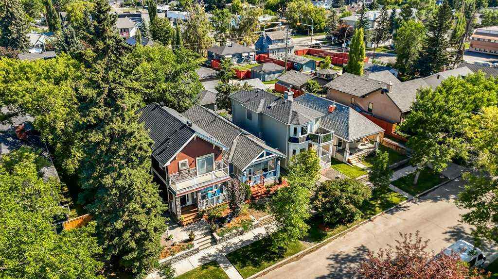 MLS® A2258199 - 322 9 Avenue NE in Crescent Heights Calgary, Residential