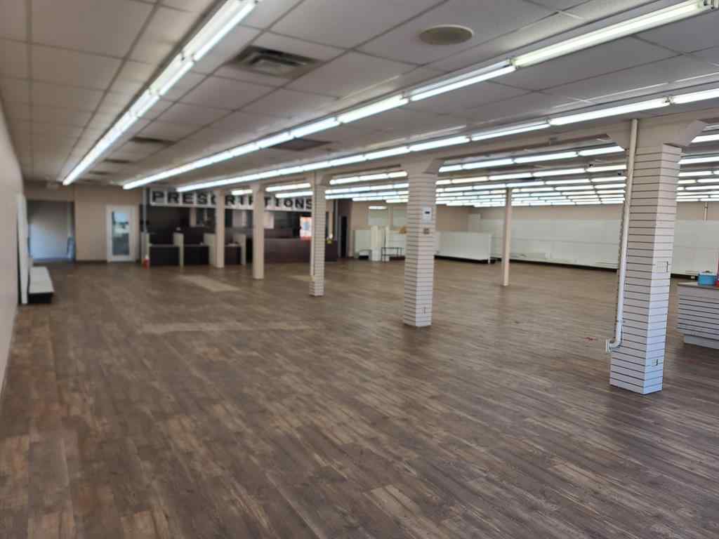 MLS® A2258206 - 10013 100 Avenue   in Downtown Peace River, Commercial