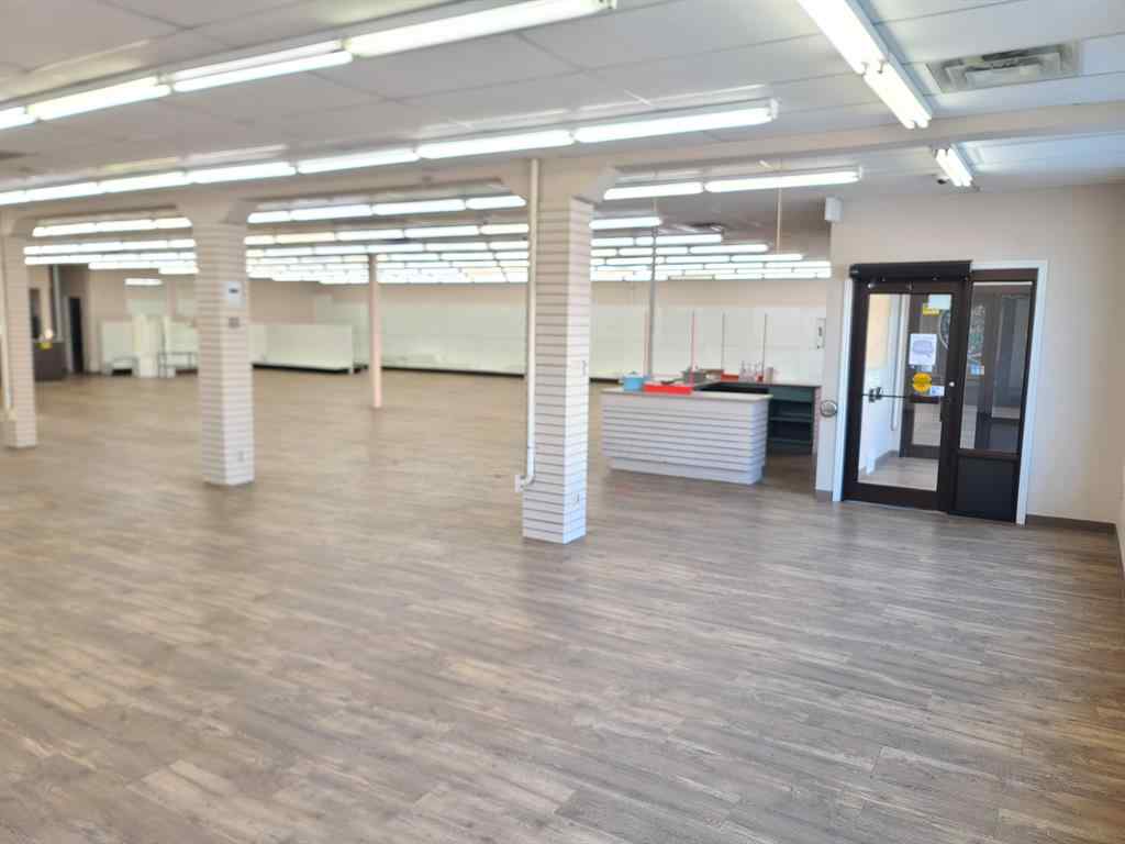 MLS® A2258206 - 10013 100 Avenue   in Downtown Peace River, Commercial