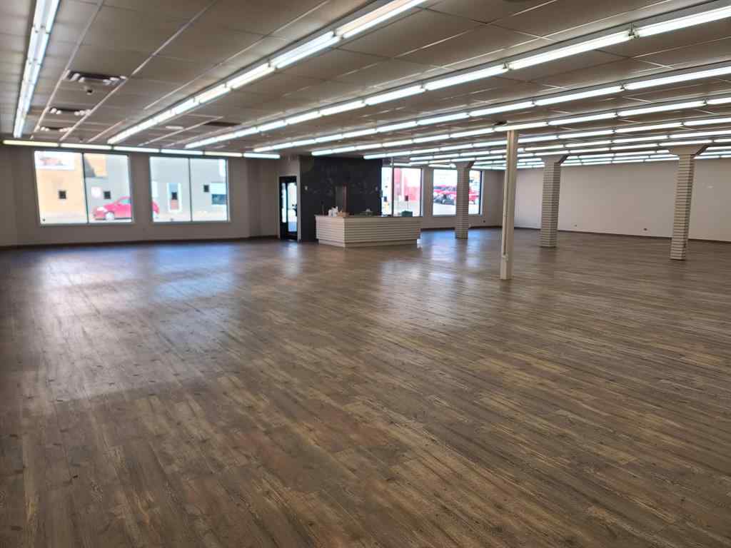 MLS® A2258206 - 10013 100 Avenue   in Downtown Peace River, Commercial