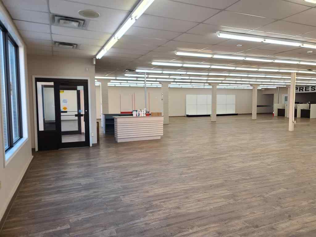 MLS® A2258206 - 10013 100 Avenue   in Downtown Peace River, Commercial