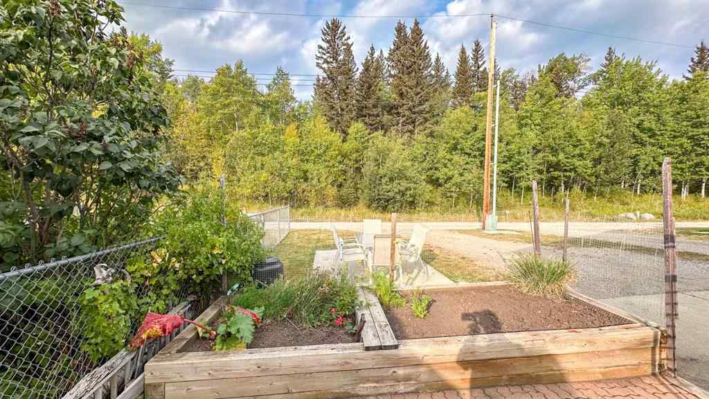 MLS® A2258207 - 808 1st Street NW in NONE Sundre, Residential