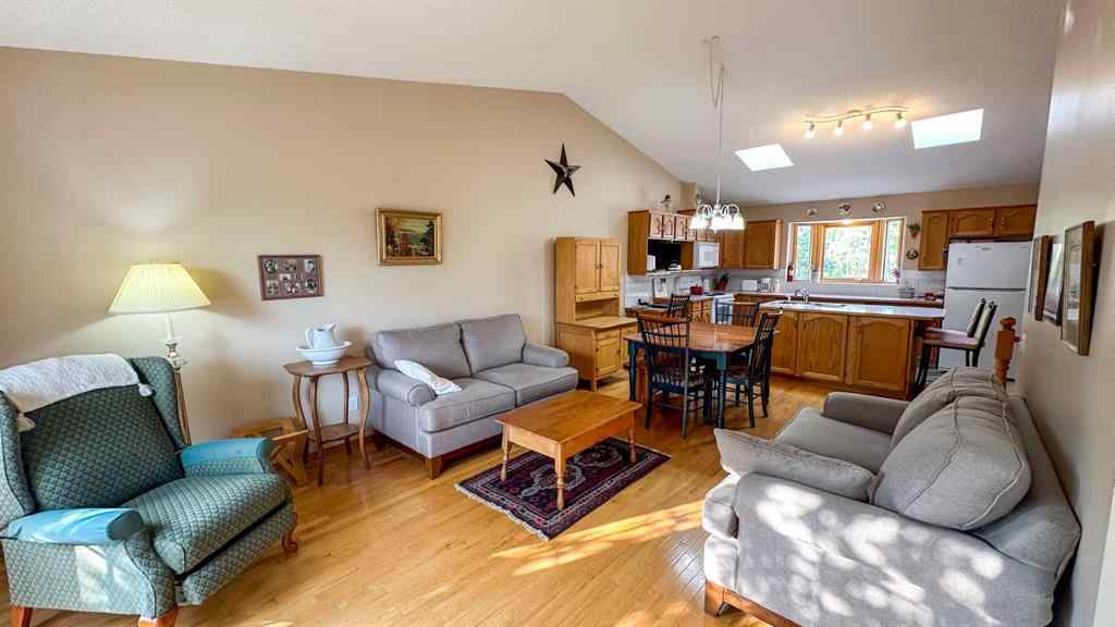 MLS® A2258207 - 808 1st Street NW in NONE Sundre, Residential