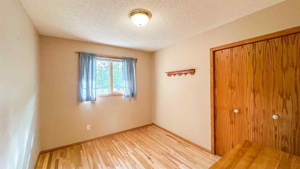 MLS® A2258207 - 808 1st Street NW in NONE Sundre, Residential