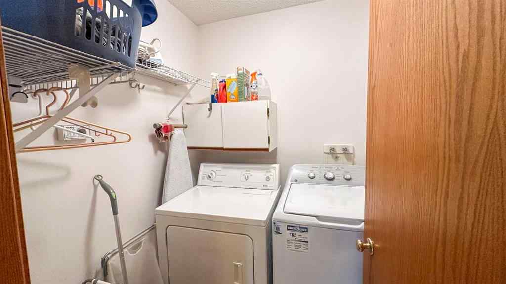 MLS® A2258207 - 808 1st Street NW in NONE Sundre, Residential