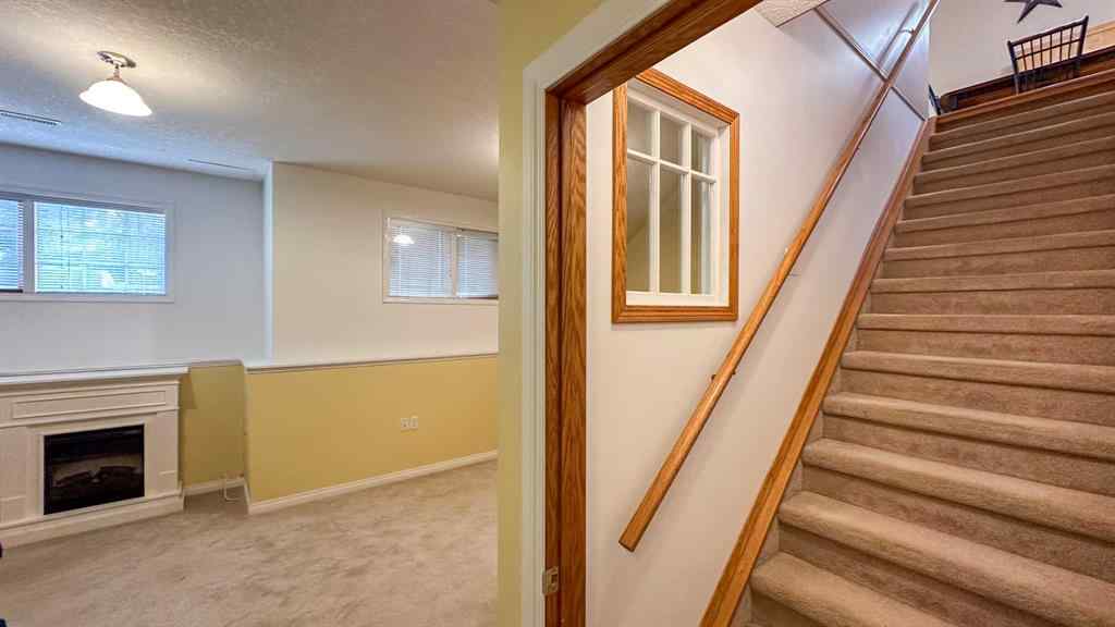 MLS® A2258207 - 808 1st Street NW in NONE Sundre, Residential