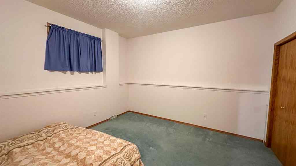 MLS® A2258207 - 808 1st Street NW in NONE Sundre, Residential