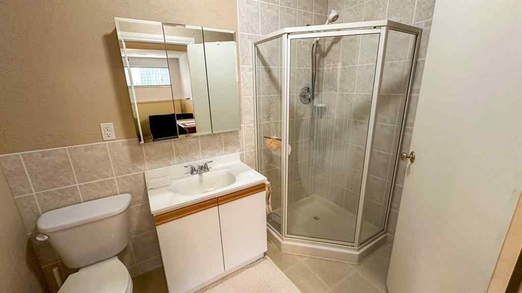 MLS® A2258207 - 808 1st Street NW in NONE Sundre, Residential