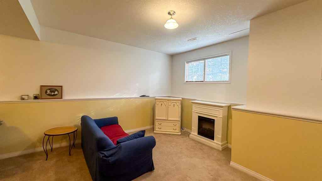 MLS® A2258207 - 808 1st Street NW in NONE Sundre, Residential