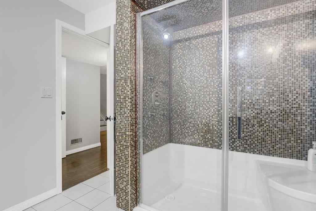 MLS® A2258208 - 7609 103 Street  in Mission Heights Grande Prairie, Residential