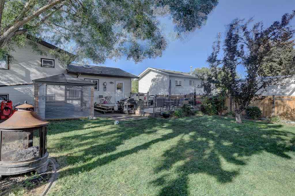 MLS® A2258208 - 7609 103 Street  in Mission Heights Grande Prairie, Residential