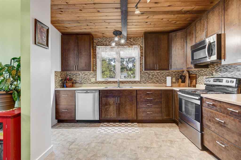 MLS® A2258208 - 7609 103 Street  in Mission Heights Grande Prairie, Residential