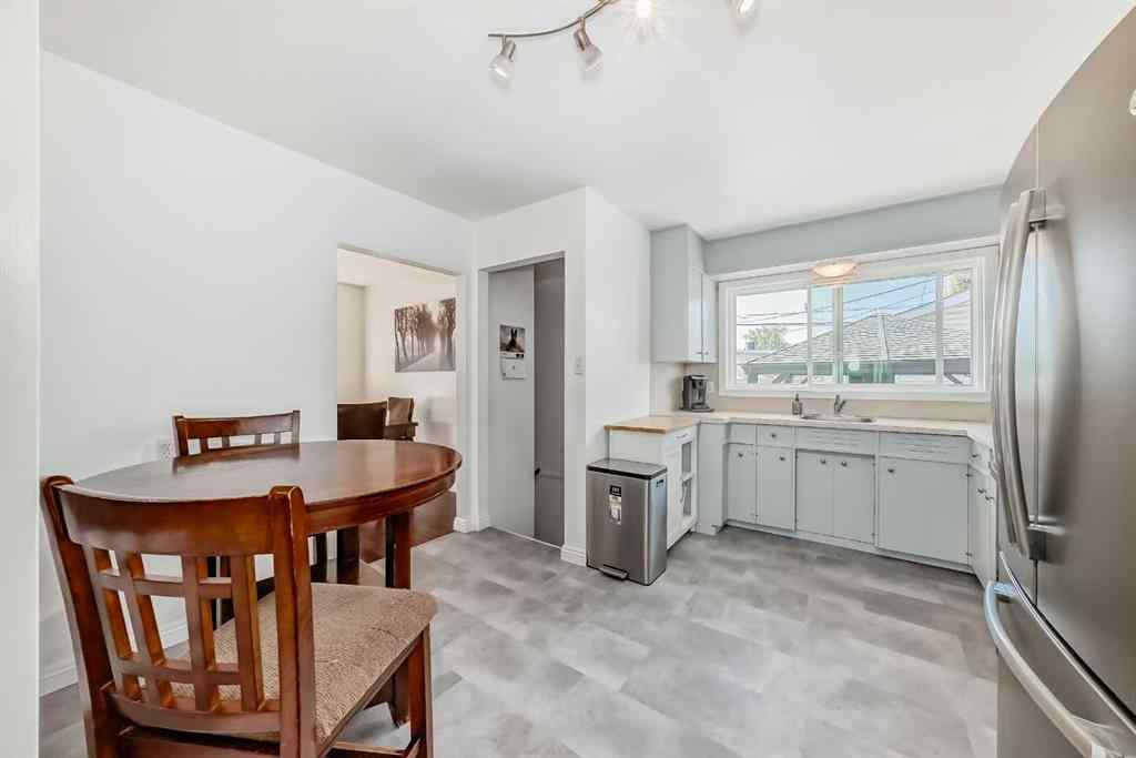 MLS® A2258210 - 727 macleay Road NE in Mayland Heights Calgary, Residential