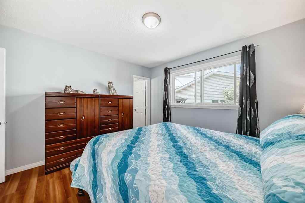 MLS® A2258210 - 727 macleay Road NE in Mayland Heights Calgary, Residential