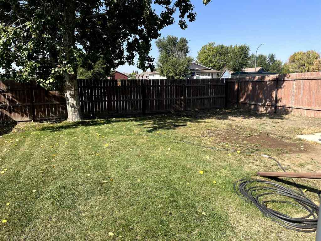 MLS® A2258214 - 1558 St George Road N in St Edwards Lethbridge, Residential