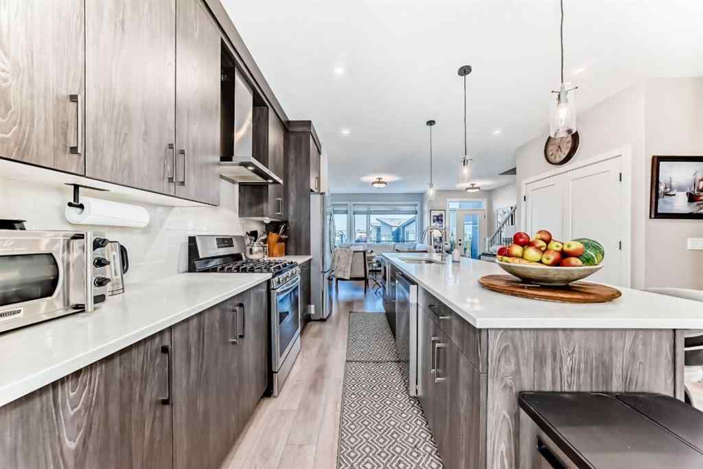 MLS® A2258218 - 17 Royal Elm Green NW in Royal Oak Calgary, Residential