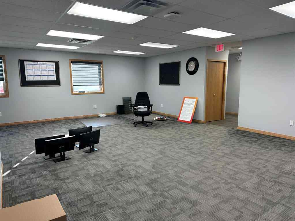 MLS® A2258221 - 5800 66 Avenue  in NONE Taber, Commercial