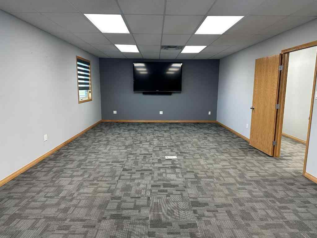 MLS® A2258221 - 5800 66 Avenue  in NONE Taber, Commercial