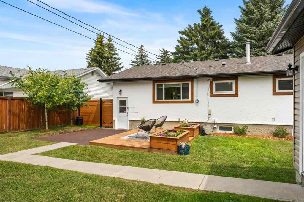 MLS® A2258222 - 10219 Maple Brook Place SE in Maple Ridge Calgary, Residential