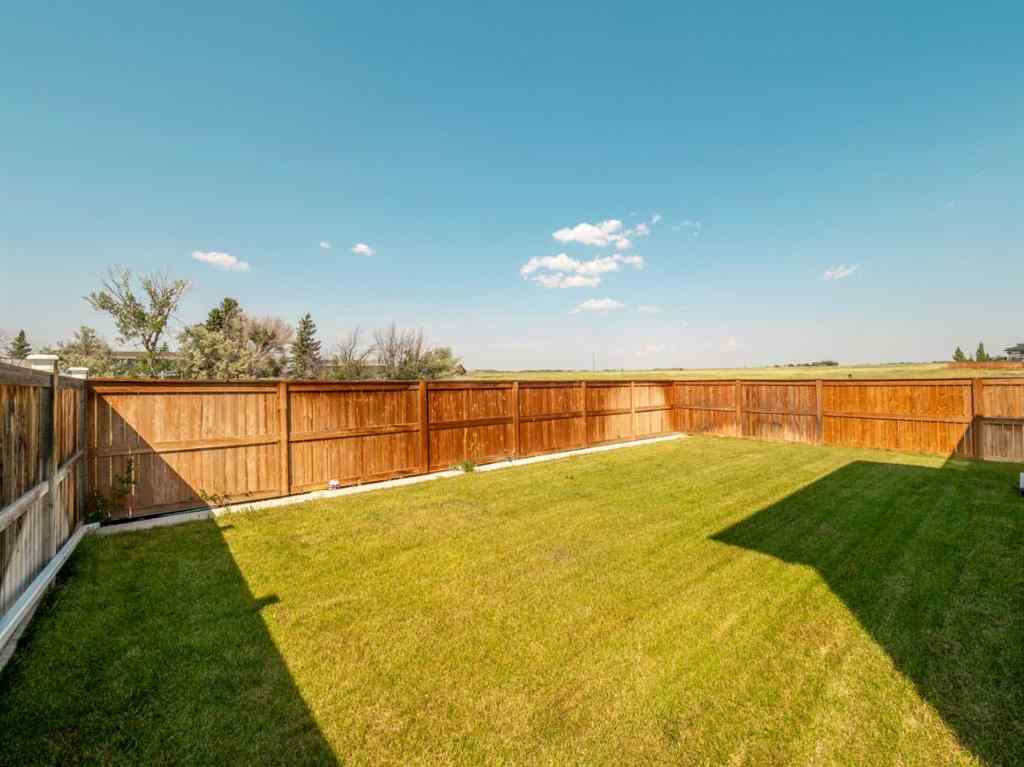 MLS® A2258227 - 4421 40 Avenue S in Southgate Lethbridge, Residential
