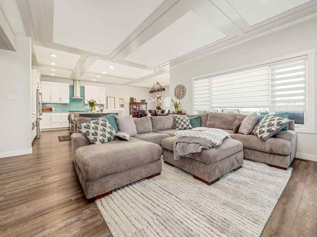 MLS® A2258227 - 4421 40 Avenue S in Southgate Lethbridge, Residential