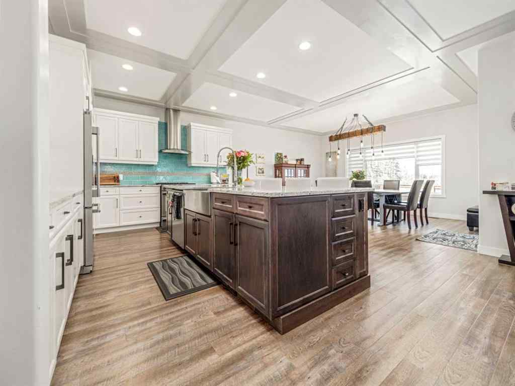 MLS® A2258227 - 4421 40 Avenue S in Southgate Lethbridge, Residential