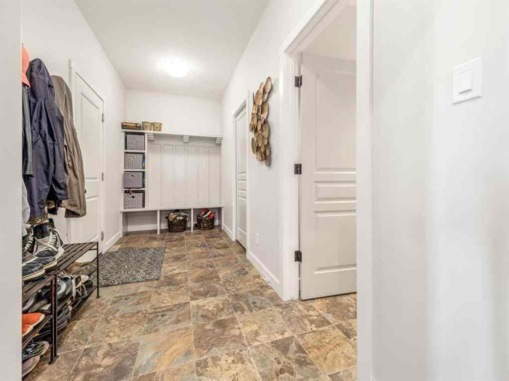 MLS® A2258227 - 4421 40 Avenue S in Southgate Lethbridge, Residential