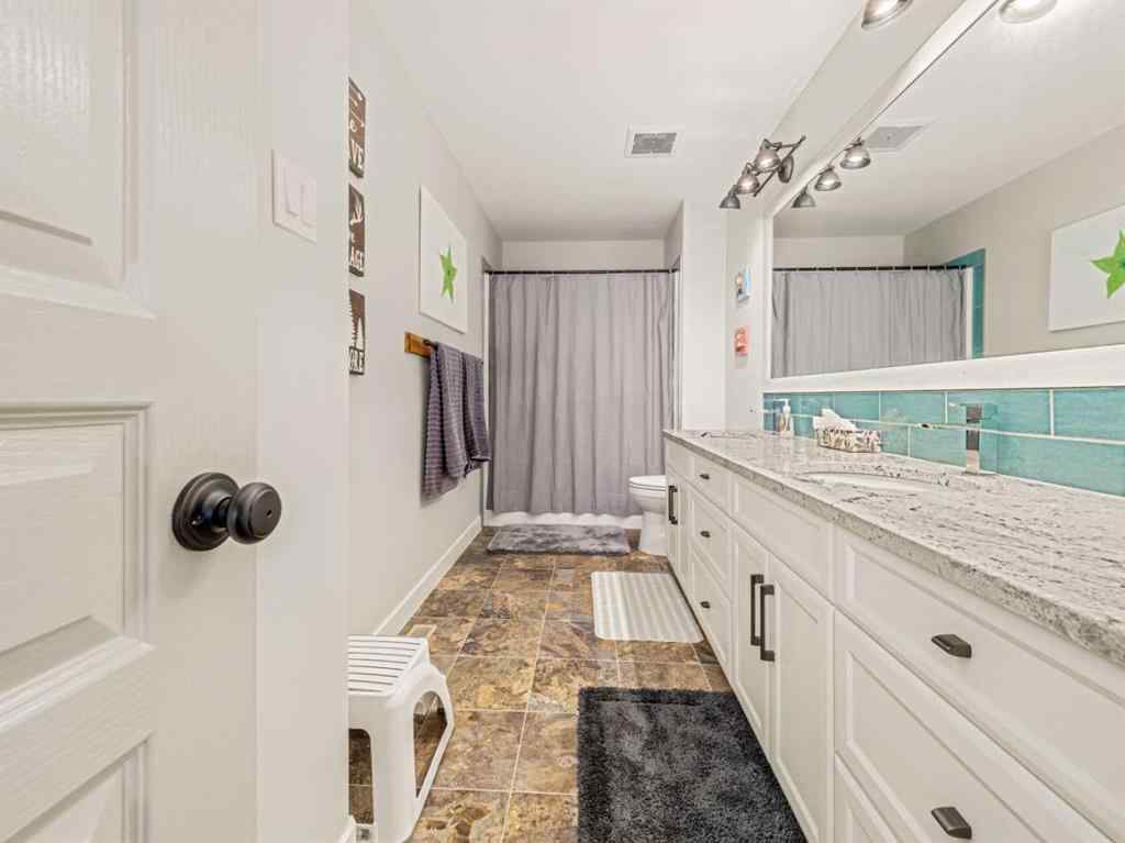 MLS® A2258227 - 4421 40 Avenue S in Southgate Lethbridge, Residential
