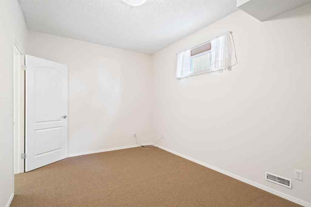 MLS® A2258228 - 214 Shannon Estates Terrace SW in Shawnessy Calgary, Residential
