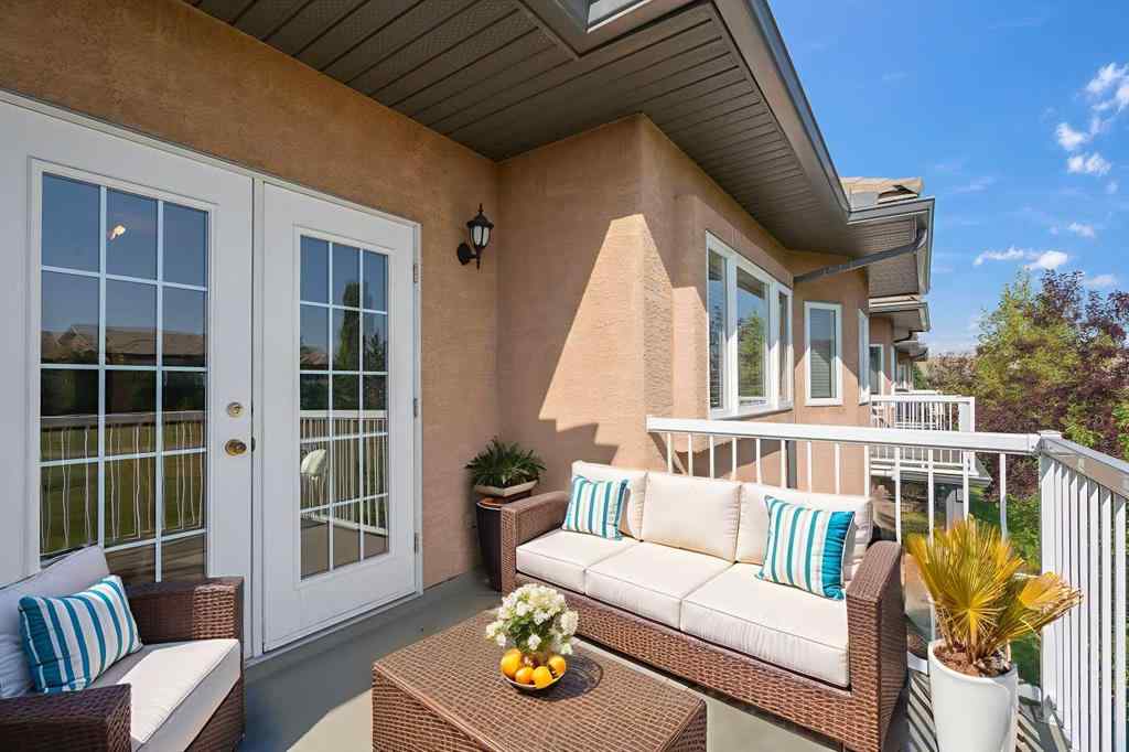 MLS® A2258228 - 214 Shannon Estates Terrace SW in Shawnessy Calgary, Residential