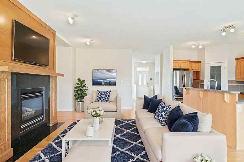 MLS® A2258228 - 214 Shannon Estates Terrace SW in Shawnessy Calgary, Residential