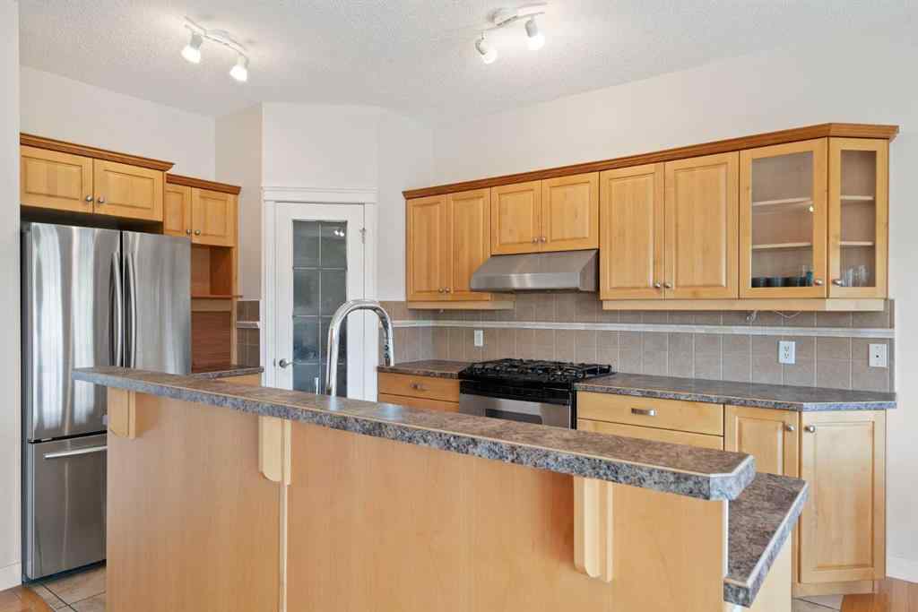 MLS® A2258228 - 214 Shannon Estates Terrace SW in Shawnessy Calgary, Residential