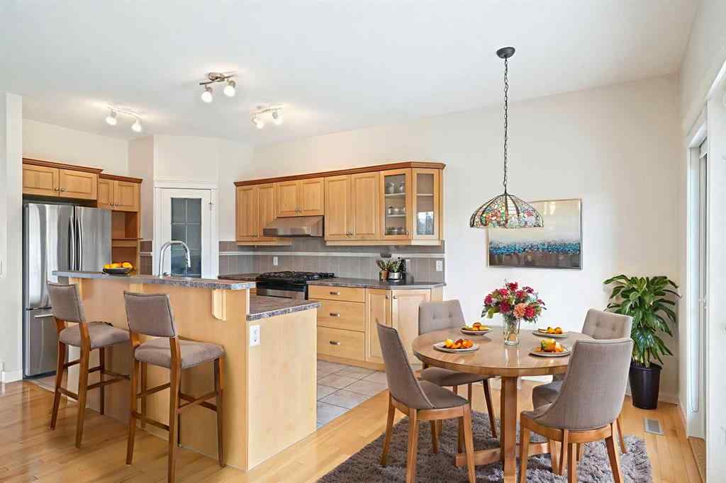 MLS® A2258228 - 214 Shannon Estates Terrace SW in Shawnessy Calgary, Residential