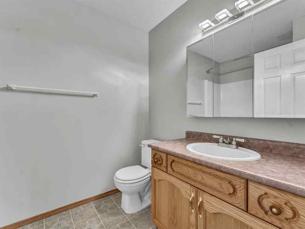 MLS® A2258233 - Unit #333 278 Park Meadows Drive SE in Southview-Park Meadows Medicine Hat, Residential