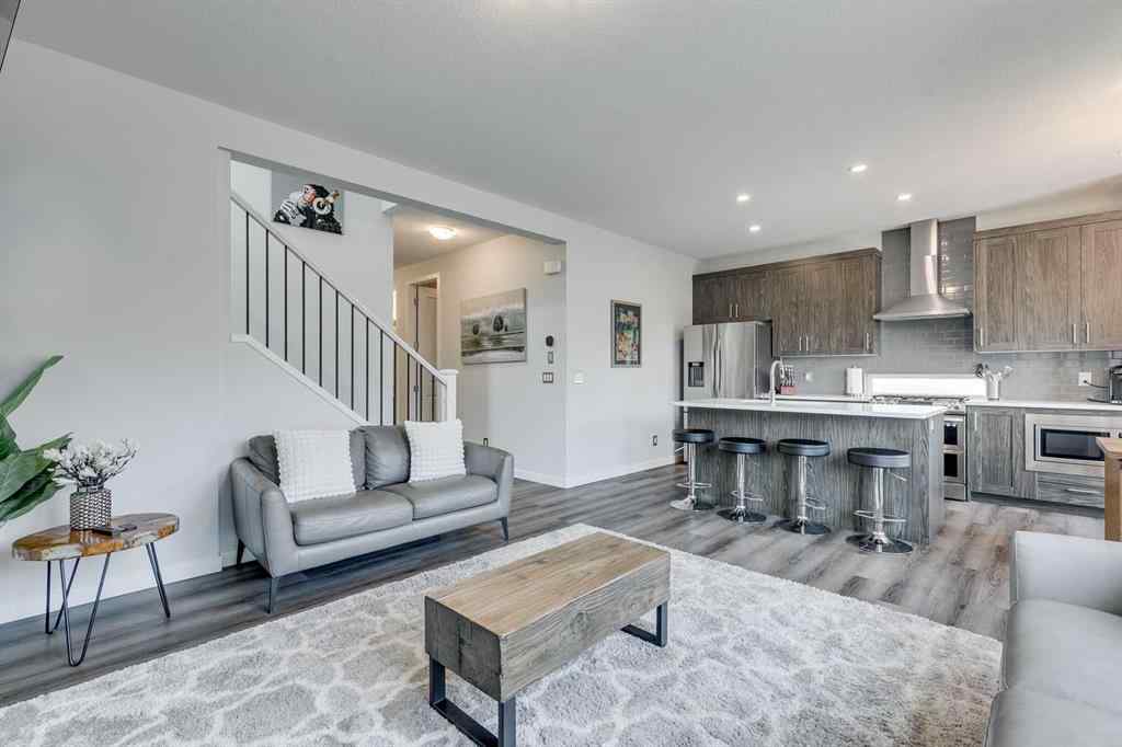 MLS® A2258243 - 1112 Chinook Gate Bay SW in Chinook Gate Airdrie, Residential