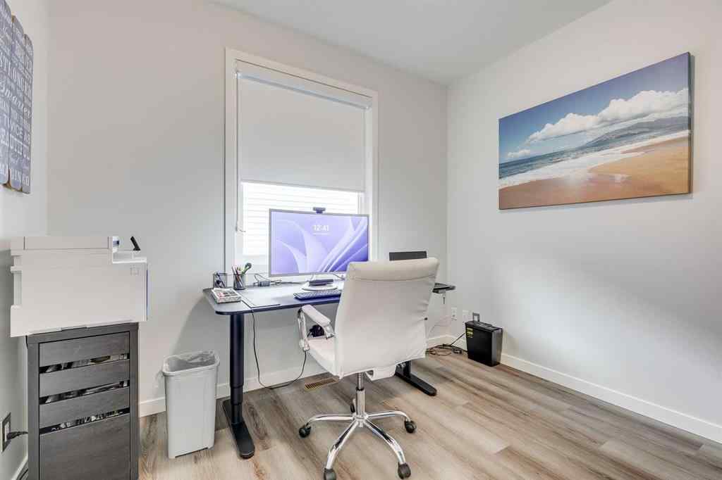 MLS® A2258243 - 1112 Chinook Gate Bay SW in Chinook Gate Airdrie, Residential