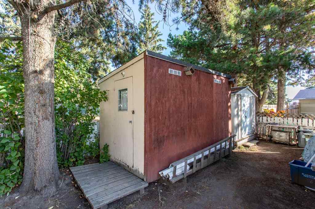 MLS® A2258246 - Unit #44A 5500 Womacks Road  in Blackfalds MHP Blackfalds, Mobile