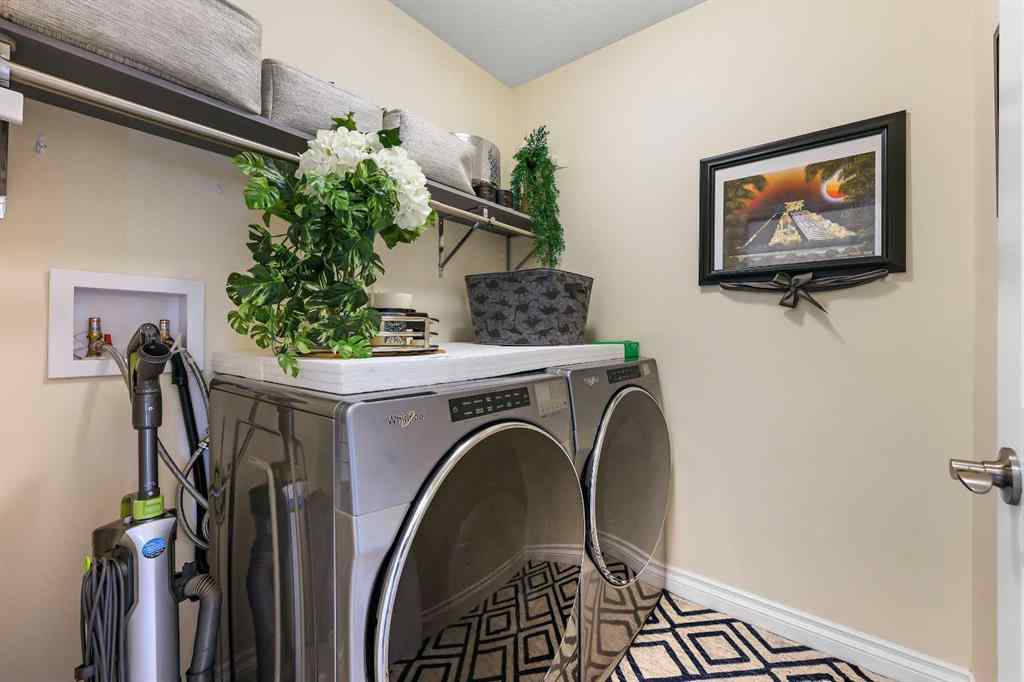 MLS® A2258248 - 340 Lawthorn Way SE in Lanark Airdrie, Residential