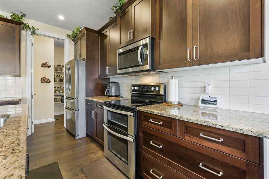MLS® A2258248 - 340 Lawthorn Way SE in Lanark Airdrie, Residential