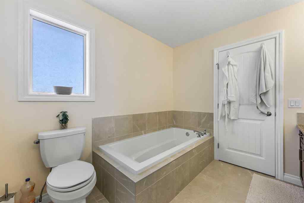 MLS® A2258248 - 340 Lawthorn Way SE in Lanark Airdrie, Residential