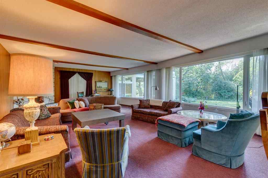 MLS® A2258265 - 35 Windsor Crescent SW in Windsor Park Calgary, Residential