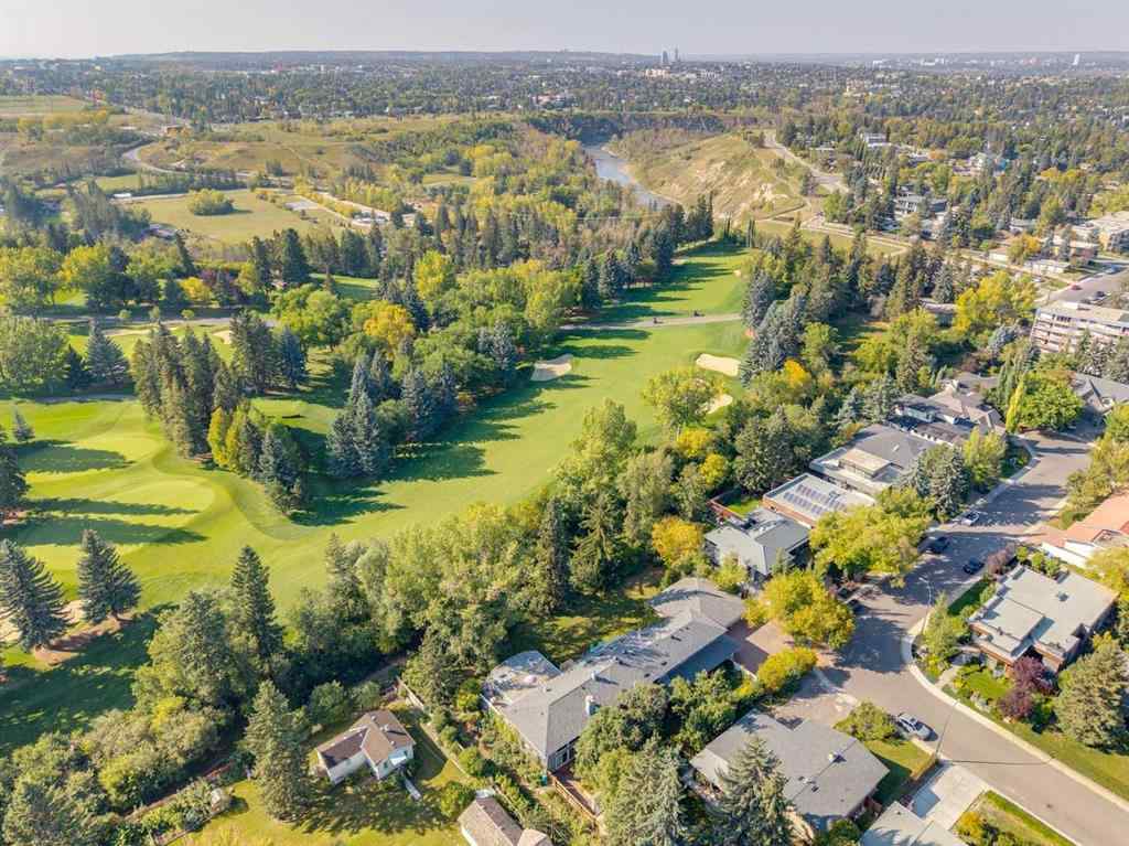 MLS® A2258265 - 35 Windsor Crescent SW in Windsor Park Calgary, Residential