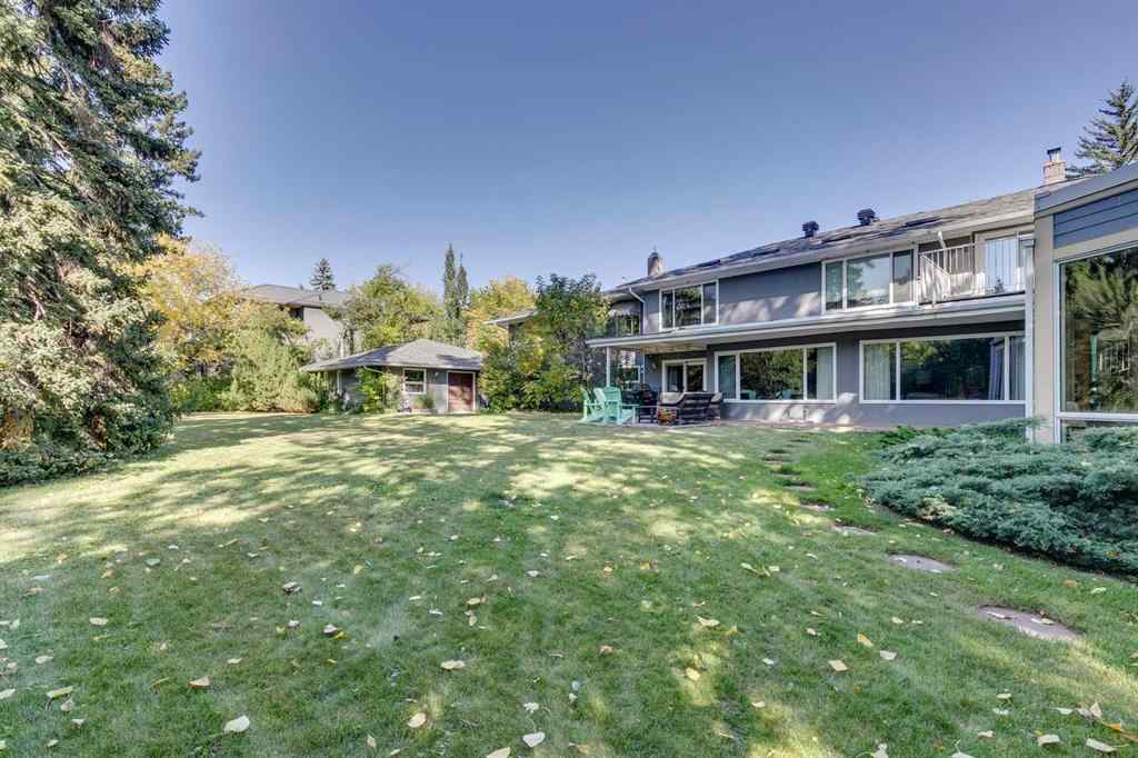 MLS® A2258265 - 35 Windsor Crescent SW in Windsor Park Calgary, Residential