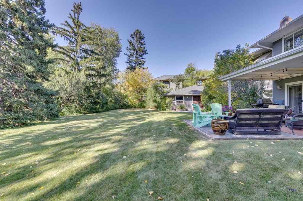 MLS® A2258265 - 35 Windsor Crescent SW in Windsor Park Calgary, Residential