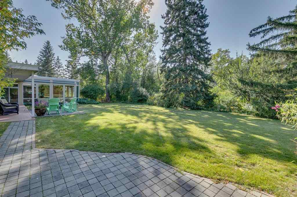 MLS® A2258265 - 35 Windsor Crescent SW in Windsor Park Calgary, Residential