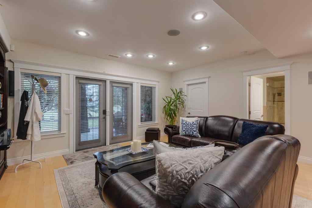 MLS® A2258267 - 142 Discovery Ridge Boulevard SW in Discovery Ridge Calgary, Residential