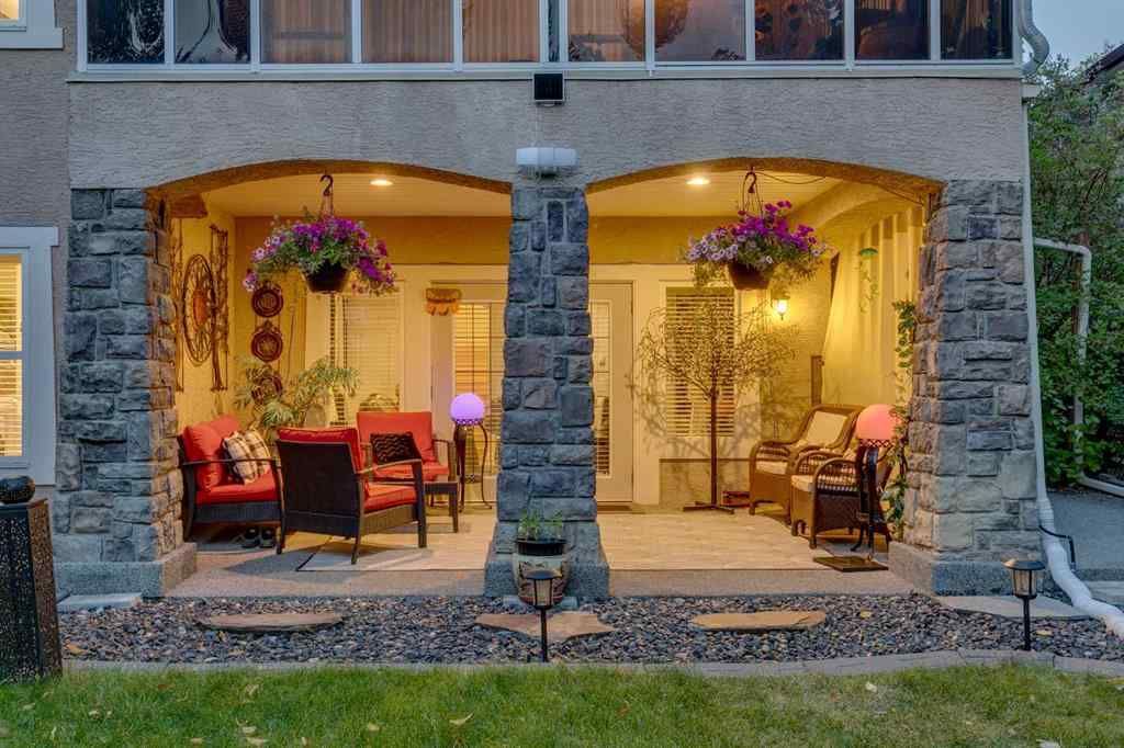 MLS® A2258267 - 142 Discovery Ridge Boulevard SW in Discovery Ridge Calgary, Residential