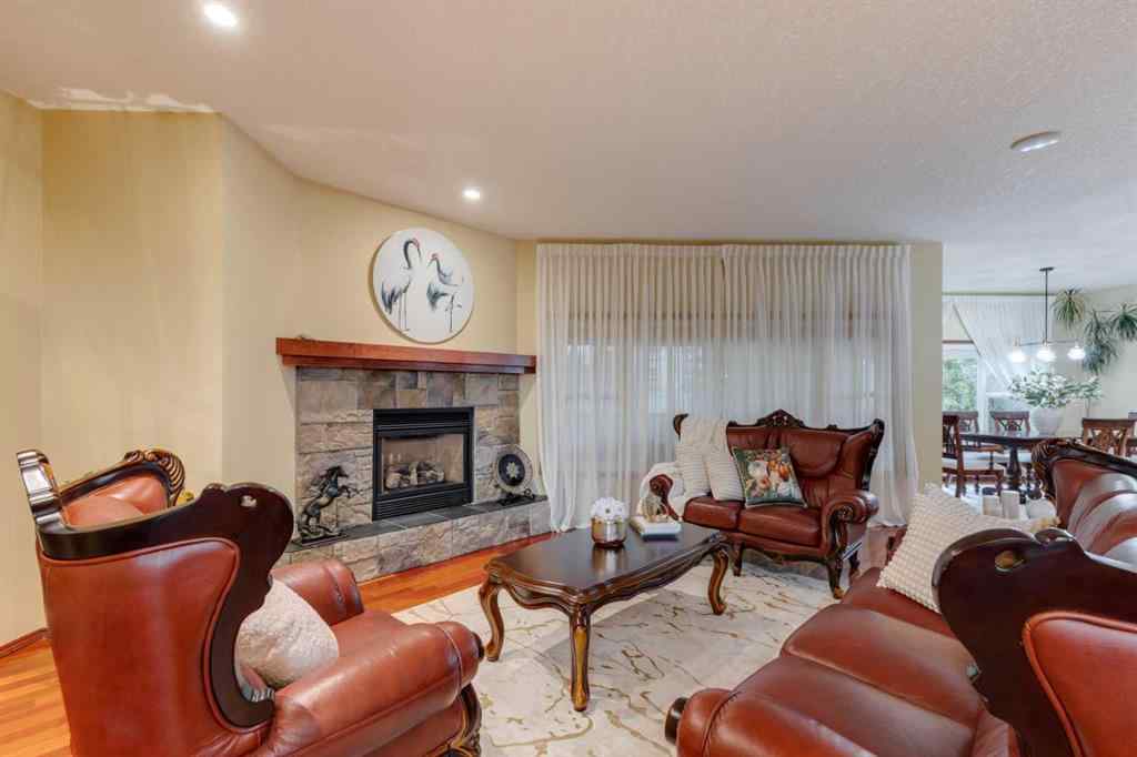 MLS® A2258267 - 142 Discovery Ridge Boulevard SW in Discovery Ridge Calgary, Residential