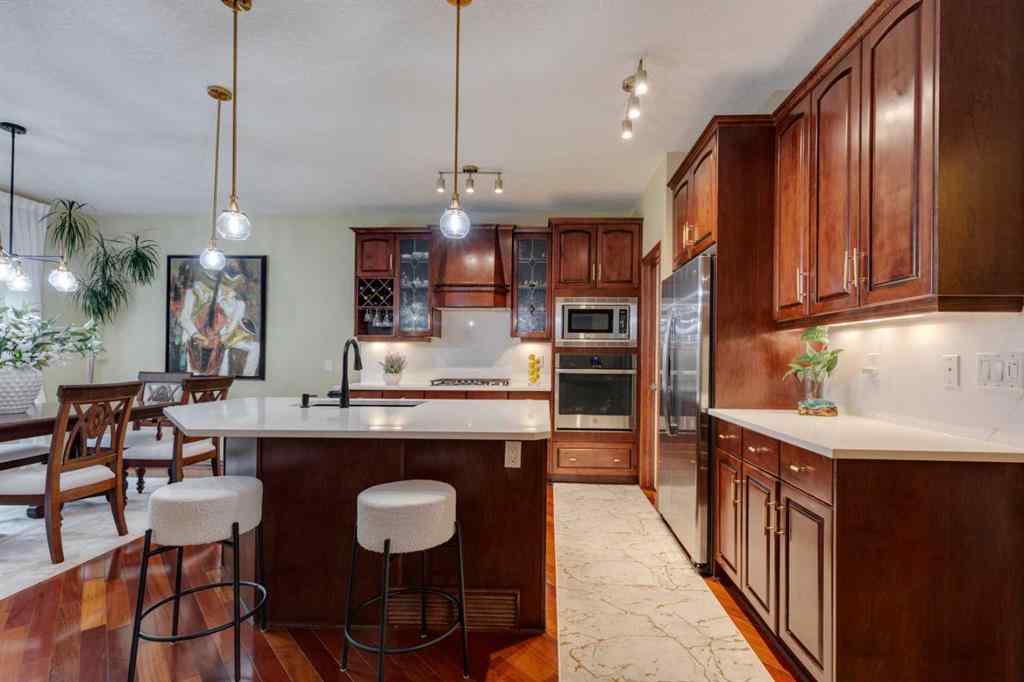 MLS® A2258267 - 142 Discovery Ridge Boulevard SW in Discovery Ridge Calgary, Residential